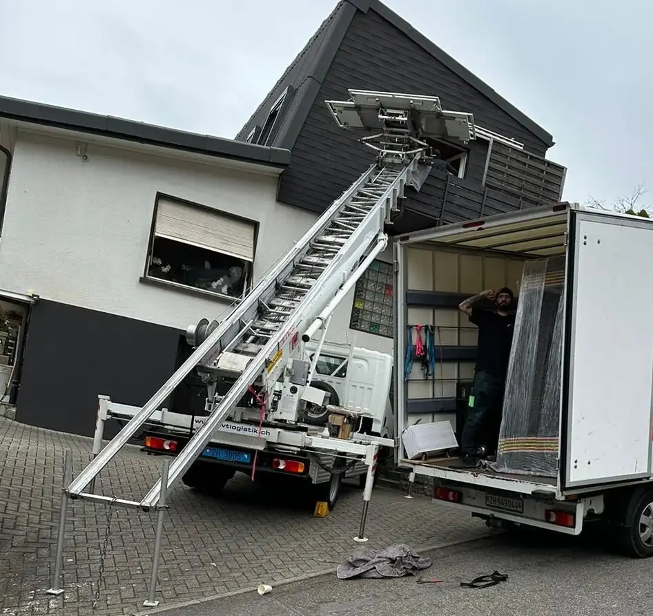 Umzug mit Möbellift
